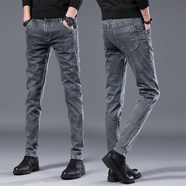 spring autumn new men jeans black classic fashion designer denim skinny jeans men's casual slim fit trousers 201128, Blue
spring autumn new men jeans black classic fashion designer denim skinny jeans men's casual slim fit trousers 201128, Blue