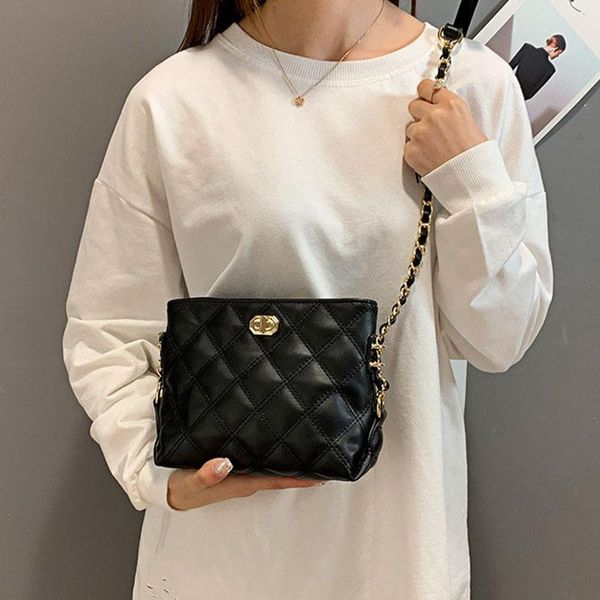 chuwanglin leather crossbody bags for women mini bucket shoulder messenger bag fashion chain diamond lattice handbags p92704
chuwanglin leather crossbody bags for women mini bucket shoulder messenger bag fashion chain diamond lattice handbags p92704
