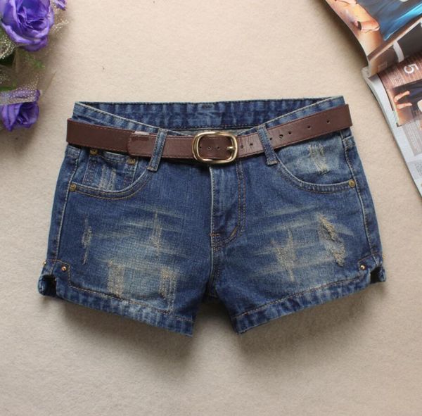 2021 new summer for women in vintage casual denim blue rivet jean shorts short-waisted waistband q517 77li, White;black
2021 new summer for women in vintage casual denim blue rivet jean shorts short-waisted waistband q517 77li, White;black