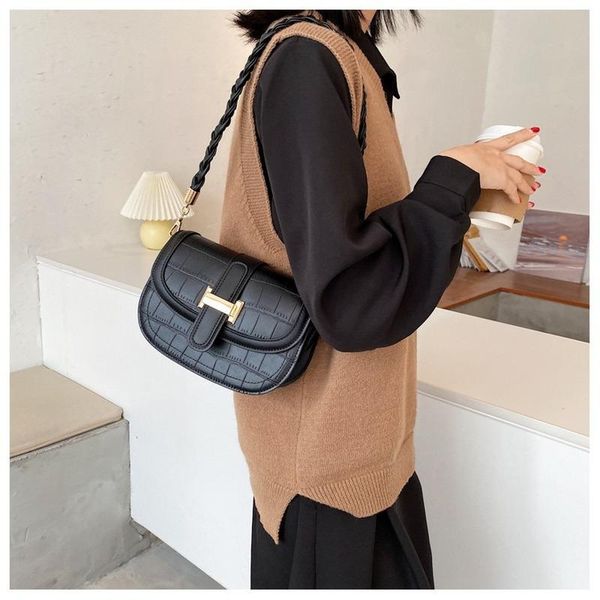 senior designer new handbag fashion pu crocodile pattern ladies one shoulder retro simple diagonal bag women's leather bag
senior designer new handbag fashion pu crocodile pattern ladies one shoulder retro simple diagonal bag women's leather bag