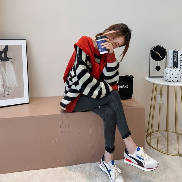 new cocoon pullover pullover knitwear xianqi striped sweater in autumn and winter 2020 women's foreign style versatile net red knitwear, White;black
new cocoon pullover pullover knitwear xianqi striped sweater in autumn and winter 2020 women's foreign style versatile net red knitwear, White;black