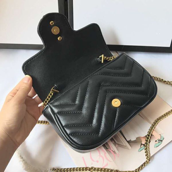 sheepskin dustbag high in shoulder bag made woman cluth handbag leather quality real super and purse with nano bag box ebroi, Red;black
sheepskin dustbag high in shoulder bag made woman cluth handbag leather quality real super and purse with nano bag box ebroi, Red;black