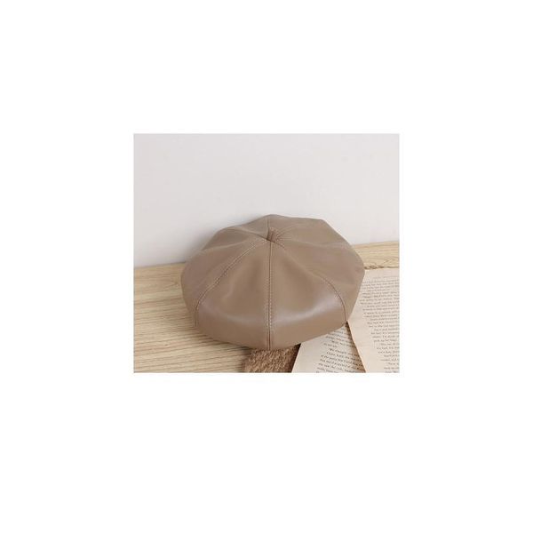 autumn and winter british pu leather beret trendy korean style bud all-match octagonal hat children's pai qylklu, Yellow
autumn and winter british pu leather beret trendy korean style bud all-match octagonal hat children's pai qylklu, Yellow