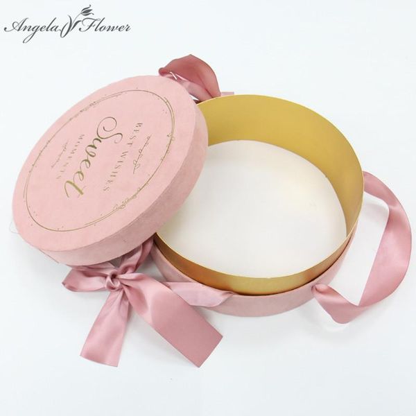 gift wrap creative round portable box hug bucket wedding present jewelry candy packaging storage valentine's day 4 size
gift wrap creative round portable box hug bucket wedding present jewelry candy packaging storage valentine's day 4 size