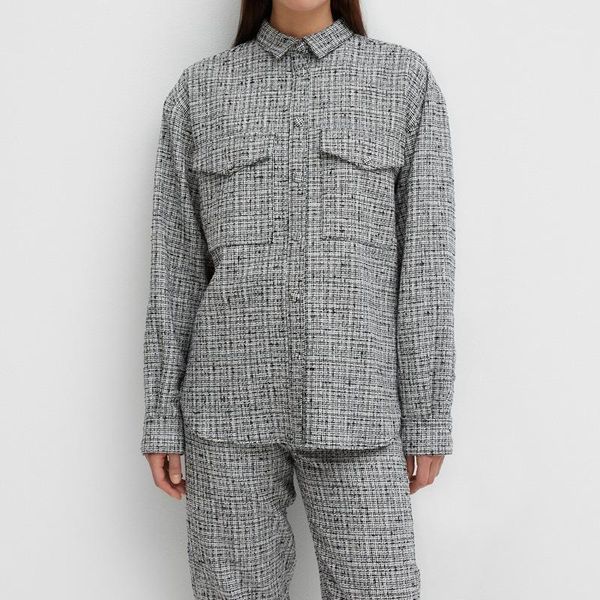 woman fashion tweed shirt boucle chest pockets front button up long sleeves overshirt, White
woman fashion tweed shirt boucle chest pockets front button up long sleeves overshirt, White
