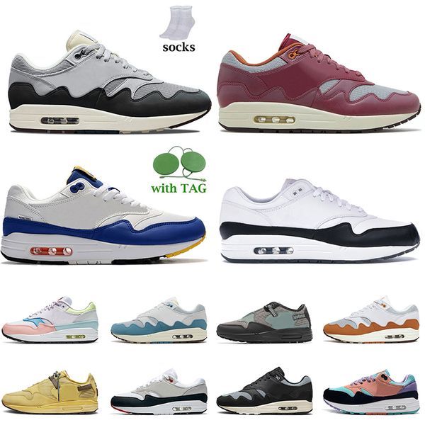 2022 authentic og running shoes maxs 1 87s outdoor sneakers patta black grey maroon monarch noise aqua white red windbreaker off jogging tra
2022 authentic og running shoes maxs 1 87s outdoor sneakers patta black grey maroon monarch noise aqua white red windbreaker off jogging tra