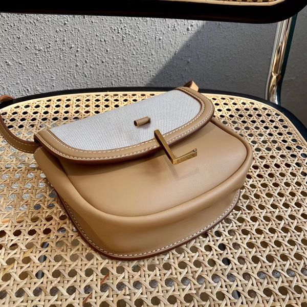 new handbag 7a high-end quality fashion handbag one shoulder diagonal cross leather woman's bag elegant bag interior compartment 619740
new handbag 7a high-end quality fashion handbag one shoulder diagonal cross leather woman's bag elegant bag interior compartment 619740