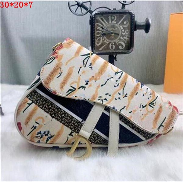 2022 aaafashion ladies messenger embroidery bag shoulder letter pattern simple and latest style framed dustproof
2022 aaafashion ladies messenger embroidery bag shoulder letter pattern simple and latest style framed dustproof