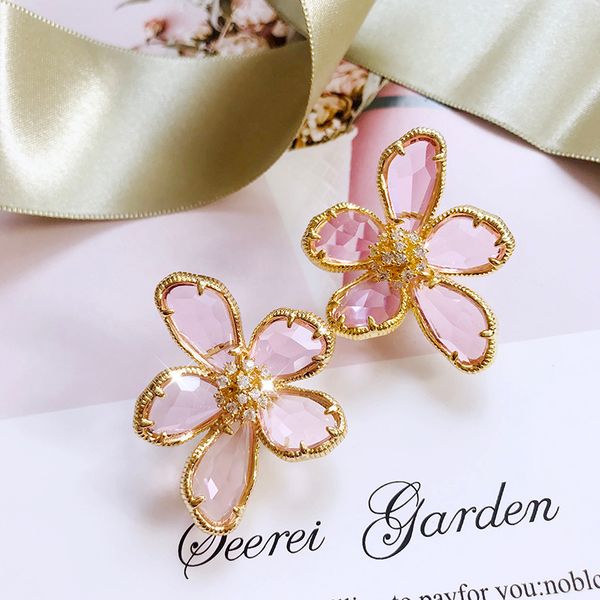 fashion bohemia pink crystals super big flower stud earrings cool punk cocktail party women jewelry seaside holiday accessories 210202, Golden;silver
fashion bohemia pink crystals super big flower stud earrings cool punk cocktail party women jewelry seaside holiday accessories 210202, Golden;silver