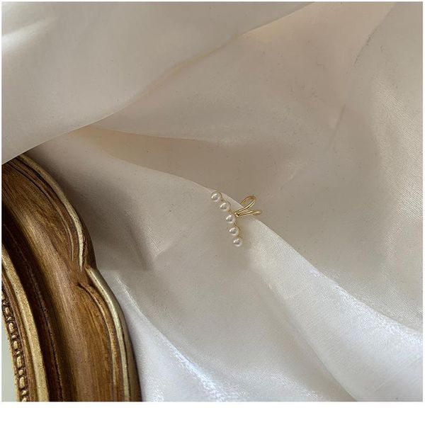 vintage pearl clip earrings for women gold color personality ear cuff no piercing fake cartilage qylwsf, Silver
vintage pearl clip earrings for women gold color personality ear cuff no piercing fake cartilage qylwsf, Silver