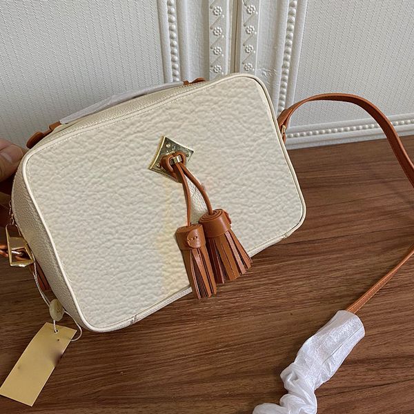 white handbag womens handbags shoulder bag letter flower zipper 3 colors versatile interior compartment luxury designers bags handbag
white handbag womens handbags shoulder bag letter flower zipper 3 colors versatile interior compartment luxury designers bags handbag