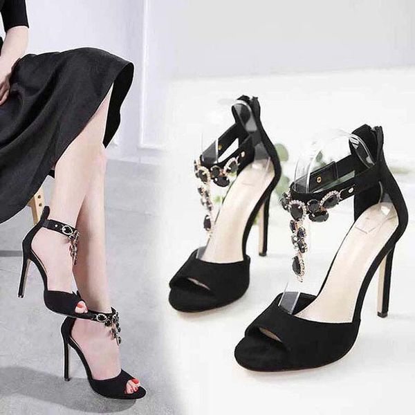 classics женские sandalsfashion бич толстым дном сандалии алфавит леди сандалии кожа высокой пятки обувь 07 p321, Black
classics женские sandalsfashion бич толстым дном сандалии алфавит леди сандалии кожа высокой пятки обувь 07 p321, Black