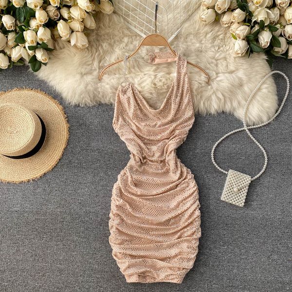 2021 new singiny female chain cap short design thin no back sleeves sequin party dress xty9, Black;gray
2021 new singiny female chain cap short design thin no back sleeves sequin party dress xty9, Black;gray