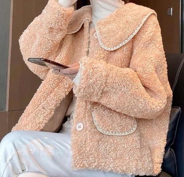 women winter new fashion vintage loose lamb fur coats female casual warm thick outwear all-match fuax fur overcoats, Black
women winter new fashion vintage loose lamb fur coats female casual warm thick outwear all-match fuax fur overcoats, Black