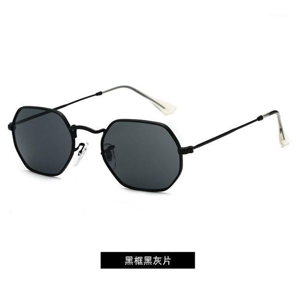 sunglasses women retro classic small square men brand designer polygon sun glasses vintage metal frame eyewear uv4001, White;black
sunglasses women retro classic small square men brand designer polygon sun glasses vintage metal frame eyewear uv4001, White;black