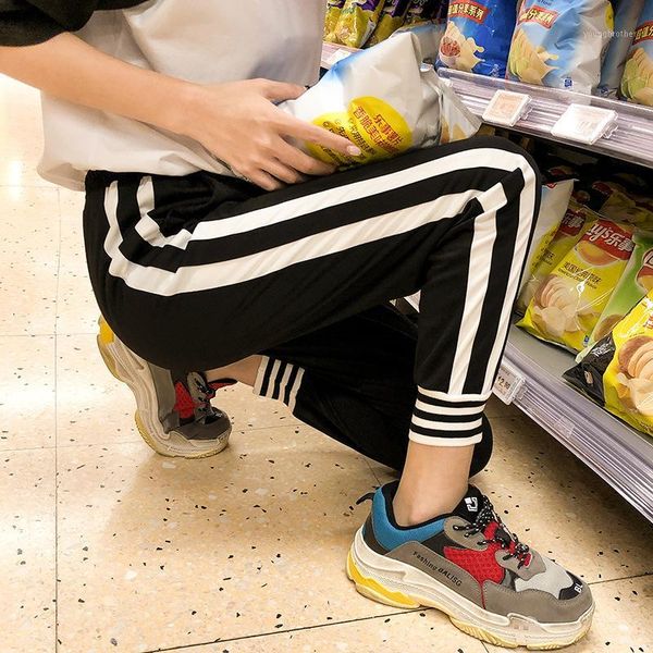 women's pants & capris sports woman trouser spring autumn casual plus size sweatpants high waist pants1, Black;white
women's pants & capris sports woman trouser spring autumn casual plus size sweatpants high waist pants1, Black;white