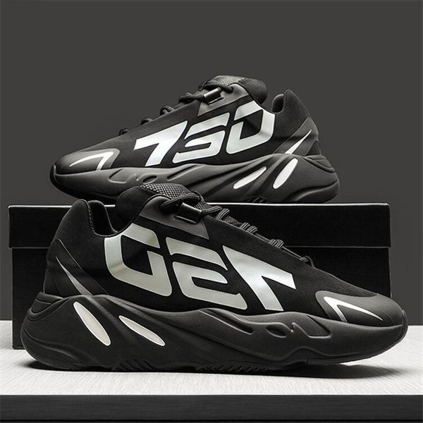 men's casual shoes lightweight running lace up outdoor soft bottom walking shoes trend fashion rubber hard-wearing sneakers
men's casual shoes lightweight running lace up outdoor soft bottom walking shoes trend fashion rubber hard-wearing sneakers
