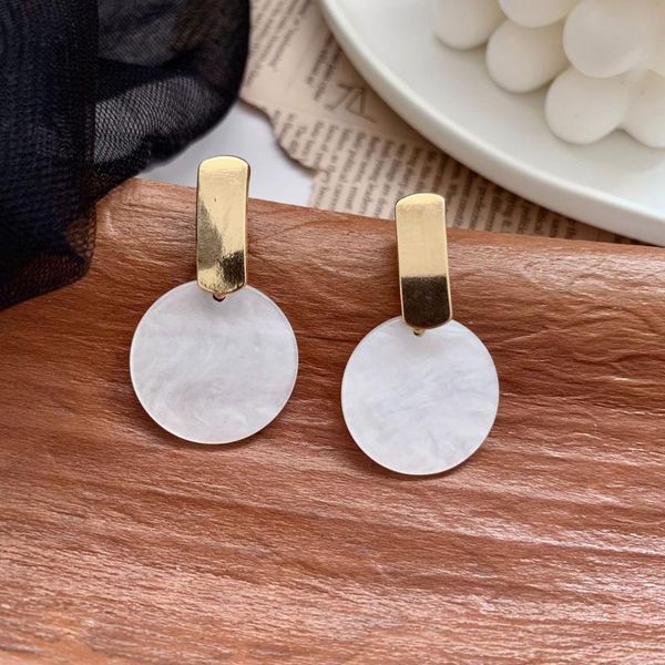 fashion temperament contracted geometric eardrop metal sense of advanced acrylic wafer earring ornaments, Golden;silver
fashion temperament contracted geometric eardrop metal sense of advanced acrylic wafer earring ornaments, Golden;silver