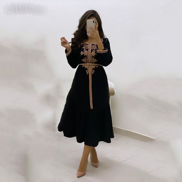 black prom formal evening dresses gold lace appliques arabic muslim dress dubai prom dresses
black prom formal evening dresses gold lace appliques arabic muslim dress dubai prom dresses