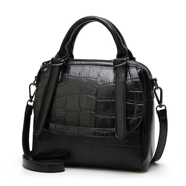 2020 pillow shoulder autumn new women's large boston fashion pillow bag oil wax leather women's portable shoulder messenger bag jg
2020 pillow shoulder autumn new women's large boston fashion pillow bag oil wax leather women's portable shoulder messenger bag jg