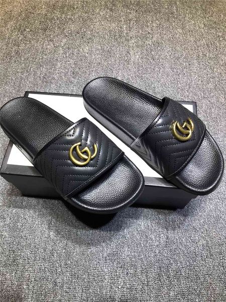 2021 men's and women's fashion casual slippers, indoor slippers, ladies sandals, with box wholesale ing, Black
2021 men's and women's fashion casual slippers, indoor slippers, ladies sandals, with box wholesale ing, Black