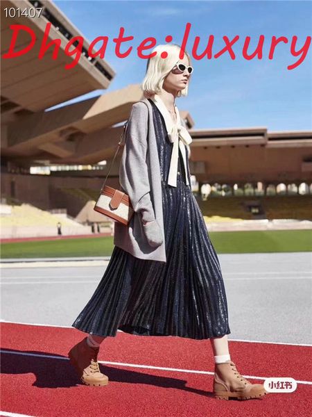 worldwide size 17cm 12cm mini classic luxury fashion leather shoulder bag ladies tote bag
worldwide size 17cm 12cm mini classic luxury fashion leather shoulder bag ladies tote bag