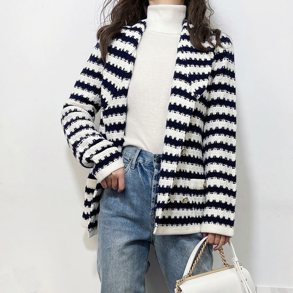 1101 2021 spring brand same style sweatelong sleeve cardigan v neck kint sweater kint coat women clothes fengyi, White;black
1101 2021 spring brand same style sweatelong sleeve cardigan v neck kint sweater kint coat women clothes fengyi, White;black