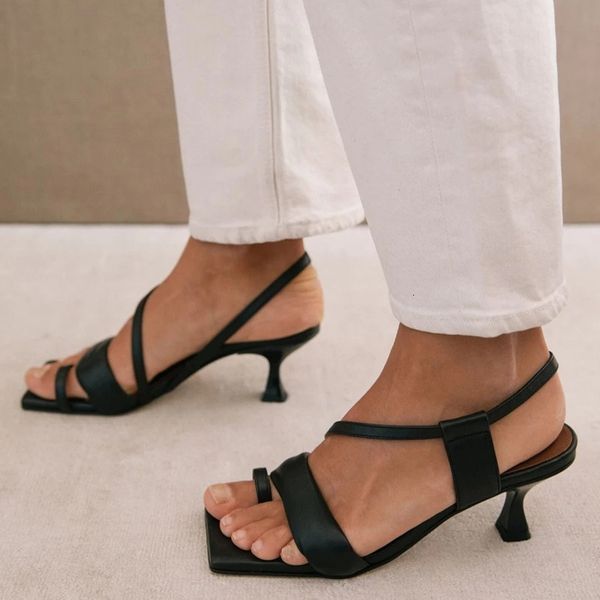 2021 new summer women high heels fashion black solid flip flops square open toe casual office party wedding ladies plus size f8qb
2021 new summer women high heels fashion black solid flip flops square open toe casual office party wedding ladies plus size f8qb
