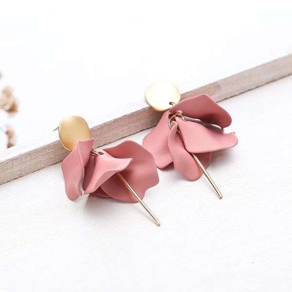 minar matte pink blue color resin flower petal dangle earrings for women floral statement drop earrings elegant party jewelry, Silver
minar matte pink blue color resin flower petal dangle earrings for women floral statement drop earrings elegant party jewelry, Silver