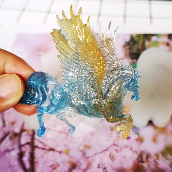 силиконовые mold для ювелирных изделий pegasus лошади с крылом подвески подвески смола силикон mold ручного инструментом изготовлением эпокс, Black
силиконовые mold для ювелирных изделий pegasus лошади с крылом подвески подвески смола силикон mold ручного инструментом изготовлением эпокс, Black