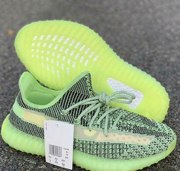 2020 new fashion kanye west wave runner v2 yecheil shoes men women breathable platform trainers designer sports sneakers
2020 new fashion kanye west wave runner v2 yecheil shoes men women breathable platform trainers designer sports sneakers