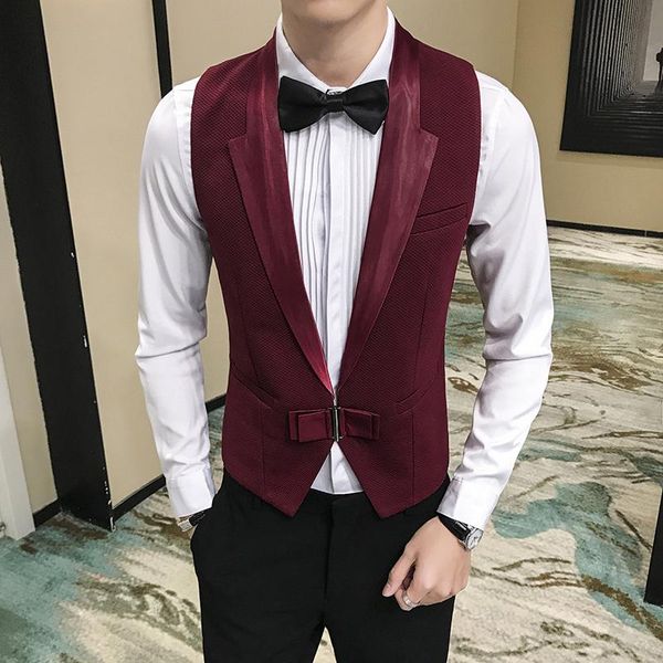 2020 new man dress vest butterfly shape button design fashion vests men's waistcoat slim bartender vest work male gilet, Black;white
2020 new man dress vest butterfly shape button design fashion vests men's waistcoat slim bartender vest work male gilet, Black;white