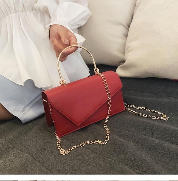 2020 new korean version of the lady's small square bag shoulder shoulder korean version of the sleek chain pu bag
2020 new korean version of the lady's small square bag shoulder shoulder korean version of the sleek chain pu bag