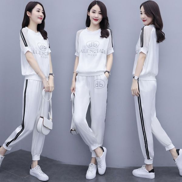 european leisure suit women 2020 summer new personalized online red foreign style sports two piece european leisure fashion suit fashion b64, Gray
european leisure suit women 2020 summer new personalized online red foreign style sports two piece european leisure fashion suit fashion b64, Gray