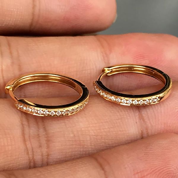 10K Yellow Gold Women Hoop Earrings Natural Diamonds Circle Round Classic Wedding Party Engagement Anniversary Present Earrings, Golden;silver
10K Yellow Gold Women Hoop Earrings Natural Diamonds Circle Round Classic Wedding Party Engagement Anniversary Present Earrings, Golden;silver