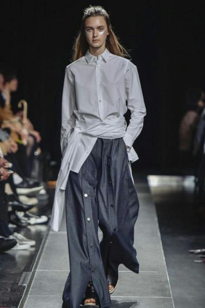 2021 new s-6xl spring runway leg-wide pants with trending button design. akph, Black
2021 new s-6xl spring runway leg-wide pants with trending button design. akph, Black