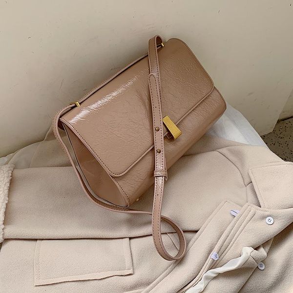 european vintage fashion small tote bag 2020 new quality pu leather women's designer handbag portable shoulder messenger bags
european vintage fashion small tote bag 2020 new quality pu leather women's designer handbag portable shoulder messenger bags