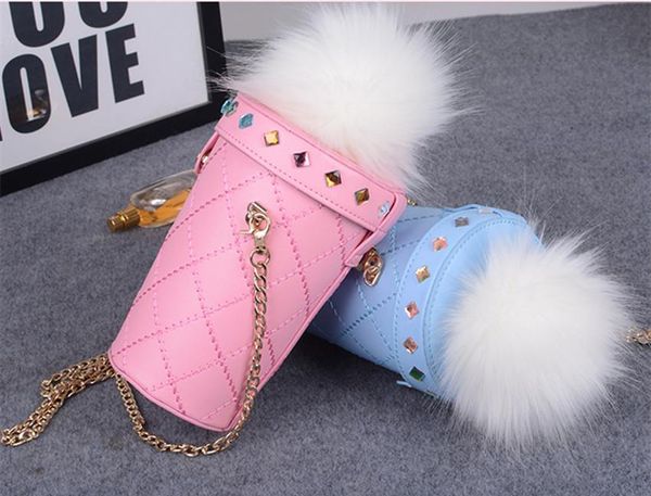 2020 new creative ice cream shoulder handbag small hasp buckte cartoon pink blue women's bag
2020 new creative ice cream shoulder handbag small hasp buckte cartoon pink blue women's bag