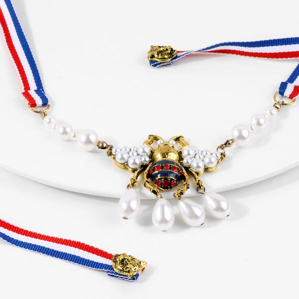 cross-border new product creative necklace european and american exaggerated insect necklace fashion short pearl necklace women yida factory, Golden
cross-border new product creative necklace european and american exaggerated insect necklace fashion short pearl necklace women yida factory, Golden