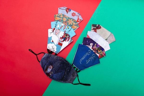 2020 christmas custom face mask masque christmas decorations cartoon masks mascherina cotton reusable washable mask for ship
2020 christmas custom face mask masque christmas decorations cartoon masks mascherina cotton reusable washable mask for ship