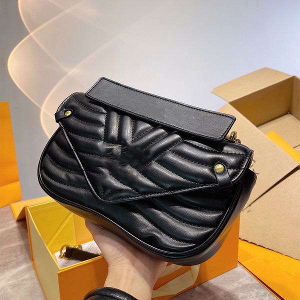 2021 ladies shoulder bag wave pattern leather luxury v large capacity 24cm multicolor imitation designer handbag travel shopping wallet diag
2021 ladies shoulder bag wave pattern leather luxury v large capacity 24cm multicolor imitation designer handbag travel shopping wallet diag