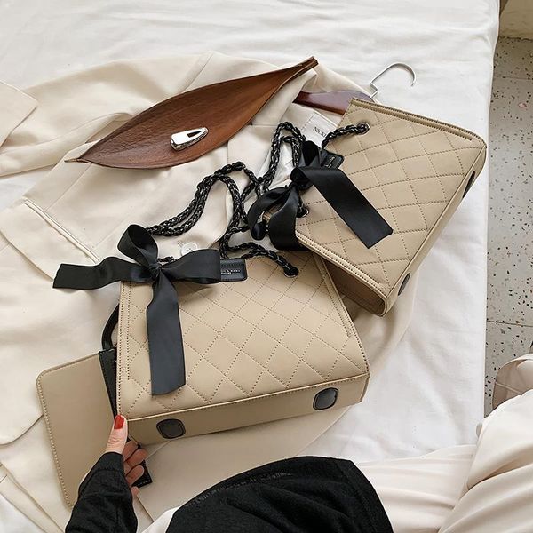 lattice square large tote bag 2020 fashion new pu leather women's designer handbag chain shoulder messenger bag
lattice square large tote bag 2020 fashion new pu leather women's designer handbag chain shoulder messenger bag