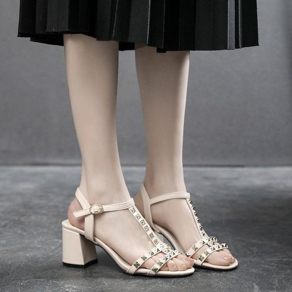 women's shoes 2021 summer roman sandals rivet shoes t-buckle style chunky heel high heel open toe buckle sandals, Black
women's shoes 2021 summer roman sandals rivet shoes t-buckle style chunky heel high heel open toe buckle sandals, Black
