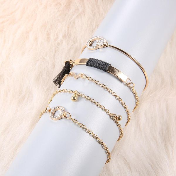 multilayer bracelet set circle full drill bell bracelet crystal fashion party jewelry charm bracelet, Golden;silver
multilayer bracelet set circle full drill bell bracelet crystal fashion party jewelry charm bracelet, Golden;silver
