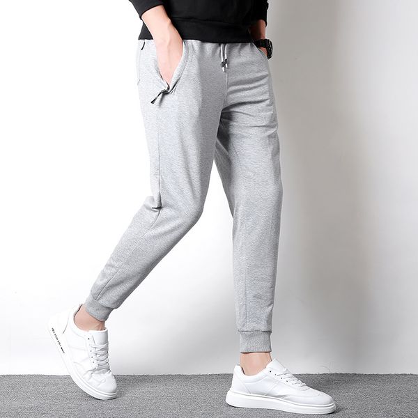 2021 male new autumn joggers elastic waistbands loose cotton sweatpants for man 1m0u, Black
2021 male new autumn joggers elastic waistbands loose cotton sweatpants for man 1m0u, Black