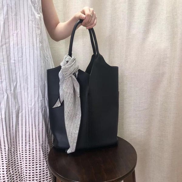 casual women handbags brand designer tote bag female shoulder bag pu leather soft ladies middle set whole sale
casual women handbags brand designer tote bag female shoulder bag pu leather soft ladies middle set whole sale