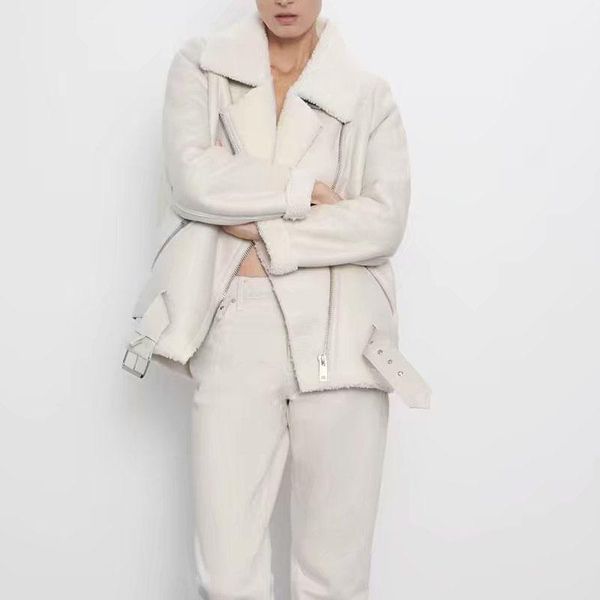 woman jacket winter 2020 fur womens jacket lamb wool winter thickened locomotive female coat white black pu leather women1, Black;brown
woman jacket winter 2020 fur womens jacket lamb wool winter thickened locomotive female coat white black pu leather women1, Black;brown