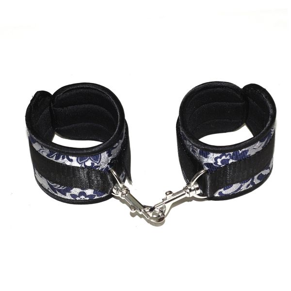 blue satin handcuffs diving and restraint bondage bondage blindfold,soft material and handcuffs products restraints aovbg
blue satin handcuffs diving and restraint bondage bondage blindfold,soft material and handcuffs products restraints aovbg