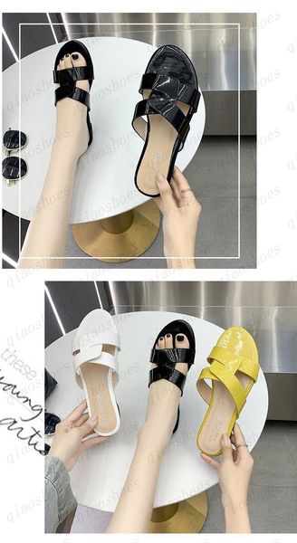 2021 new summer flip-flops ladies fashion cross strap flat for large size, Black