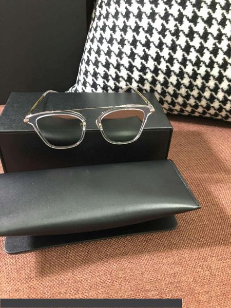 1pcs fashion brand pilot sunglasses designer sun glasses for men women gradient alloy metal gold blue glass lens 58mm original case box, White;black
1pcs fashion brand pilot sunglasses designer sun glasses for men women gradient alloy metal gold blue glass lens 58mm original case box, White;black